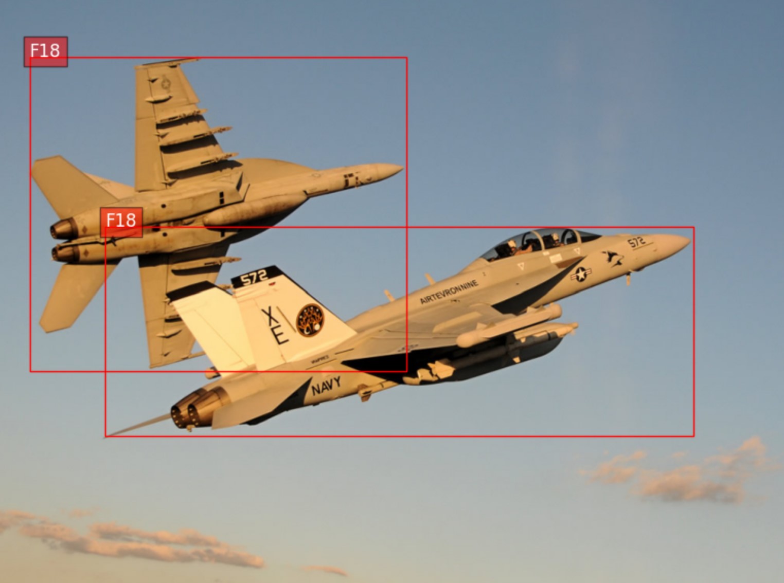 F18 airplanes detection